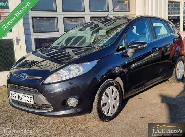 Zwart Gebruikt 2012 Ford Fiesta Titanium Hatchback | € 2.499 - Afbeelding 1/4