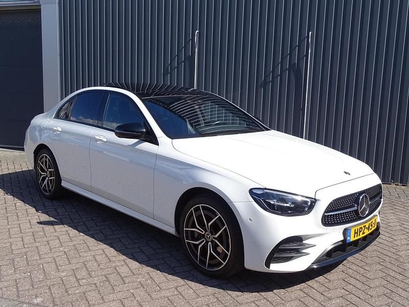 Occasion Mercedes E300 AMG line 313 PK (230 kW) 2023 Wit Sedan