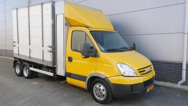 Geel Gebruikt 2011 Iveco Daily Van | € 9.500 (Eerlijke prijs) - Afbeelding 1/4