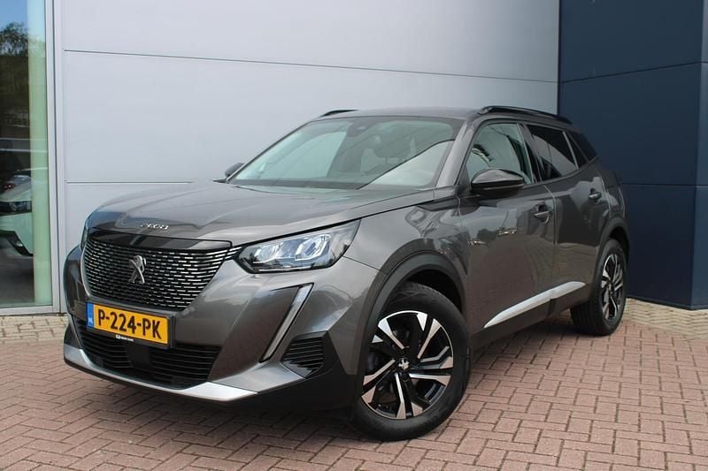 Grijs Gebruikt 2022 Peugeot 2008 Allure SUV | € 18.900 (Eerlijke prijs) - Afbeelding 1/4