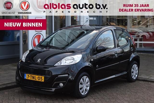 Occasion Peugeot 107 Envy 68 PK (50 kW) 2014 Zwart Hatchback