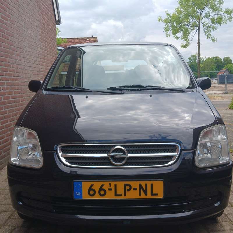 Zwart Gebruikt 2003 Opel Agila Comfort MPV | € 999 (Eerlijke prijs) - Afbeelding 1/4