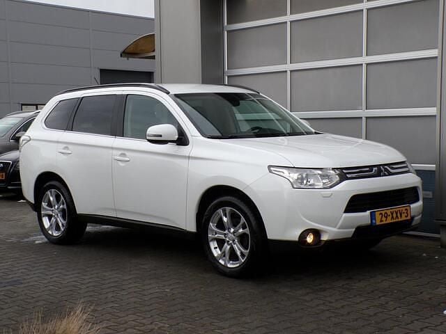 Occasion Mitsubishi Outlander Intense+ 150 PK (110 kW) 2012 Wit SUV