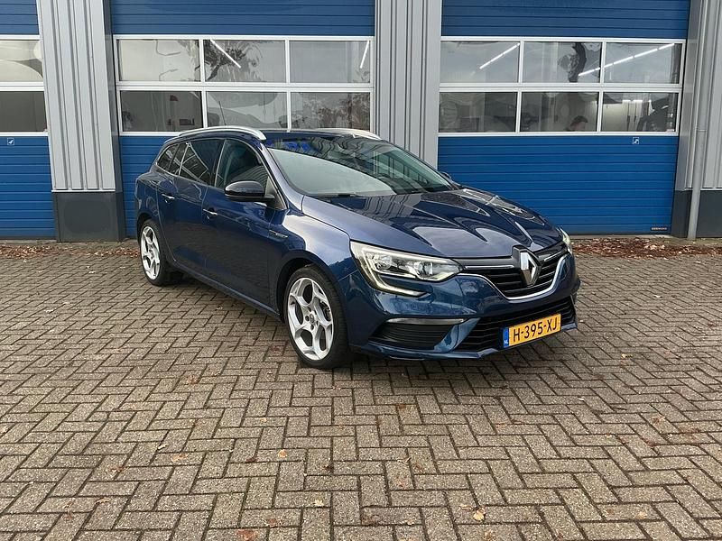 Occasion Renault Mégane GrandTour LIMITED 116 PK (85 kW) 2020 Blauw Stationwagen