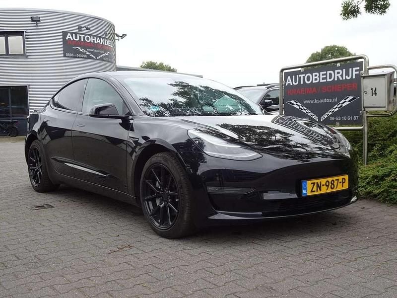 Zwart Gebruikt 2019 Tesla Model 3 Sedan | € 21.950 (Eerlijke prijs) - Afbeelding 1/4