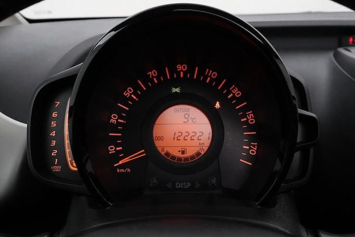 Occasion Toyota Aygo X-wave 69 PK (50 kW) 2016 Wit Hatchback