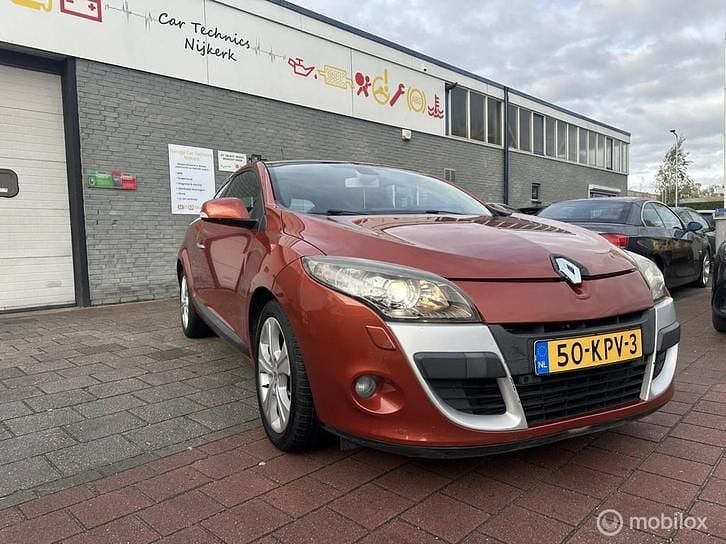 Gebruikt 2010 Renault Mégane III Dynamique Coupé | € 2.750 (Goede deal) - Afbeelding 1/4