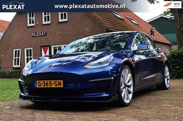 Blauw Gebruikt 2019 Tesla Model 3 Performance Sedan | € 21.845 (Eerlijke prijs) - Afbeelding 1/4