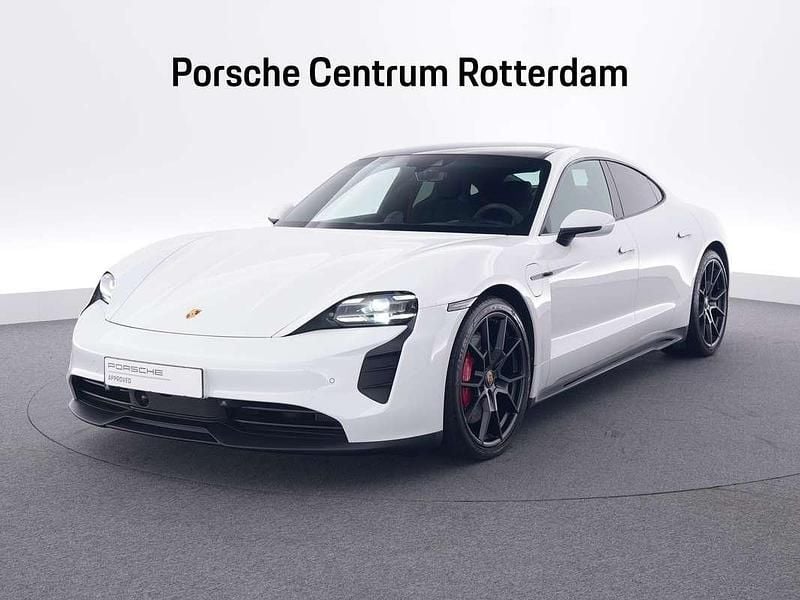 Wit Gebruikt 2024 Porsche Taycan GTS Sedan | € 97.500 (Eerlijke prijs) - Afbeelding 1/4