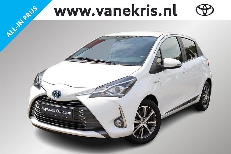 Wit Gebruikt 2020 Toyota Yaris Hybrid Hatchback | € 17.950 (Goede deal) - Afbeelding 1/4