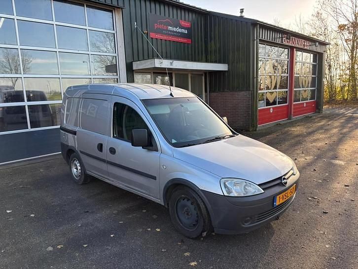 Gebruikt 2011 Opel Combo | € 1.595 (Eerlijke prijs) - Afbeelding 1/4