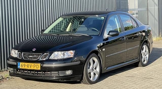 Zwart Occasion 2005 Saab 9-3 Linear Sedan | € 2.500 (Goede deal) - Afbeelding 1/4