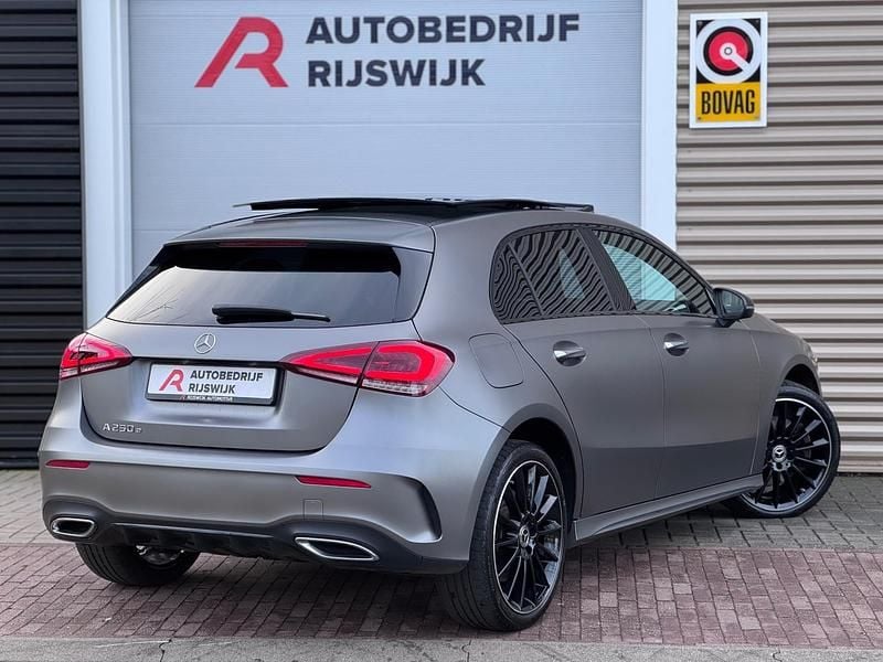 Occasion Mercedes A250 AMG line 161 PK (118 kW) 2022 Grijs Hatchback