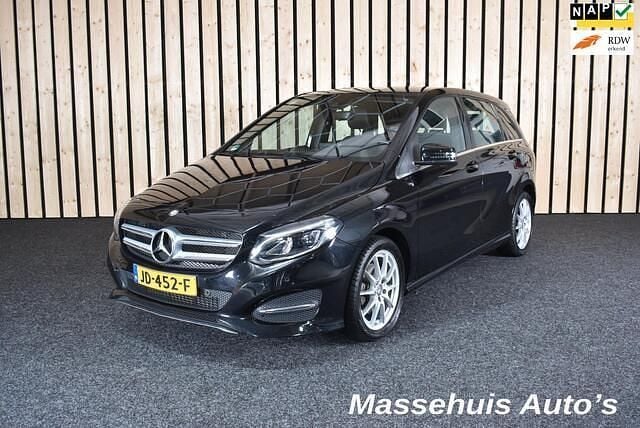 Zwart Gebruikt 2015 Mercedes B180 Ambition MPV | € 13.950 (Eerlijke prijs) - Afbeelding 1/4