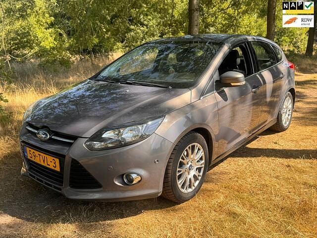 Bruin Occasion 2012 Ford Focus Titanium Hatchback | € 3.550 (Duur) - Afbeelding 1/4