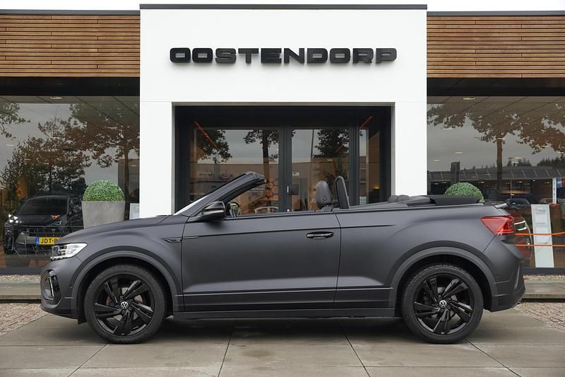 Zwart Gebruikt 2024 VW T-Roc Cabriolet R-line Edition Cabriolet | € 44.900 (Duur) - Afbeelding 1/4