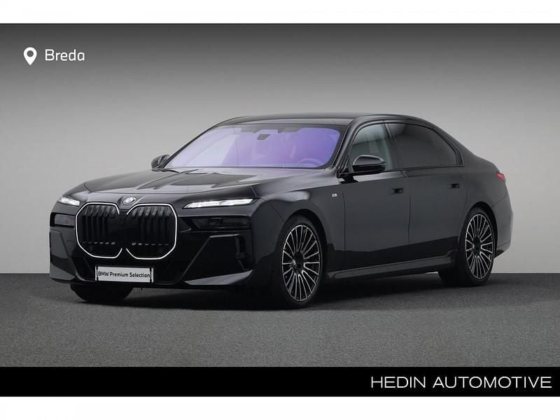 Zwart Gebruikt 2025 BMW 740 M Sport Sedan | € 134.880 - Afbeelding 1/4