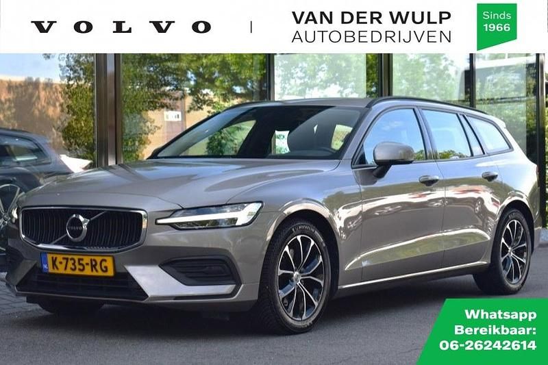 Grijs Gebruikt 2021 Volvo V60 Momentum Stationwagen | € 26.950 (Eerlijke prijs) - Afbeelding 1/4