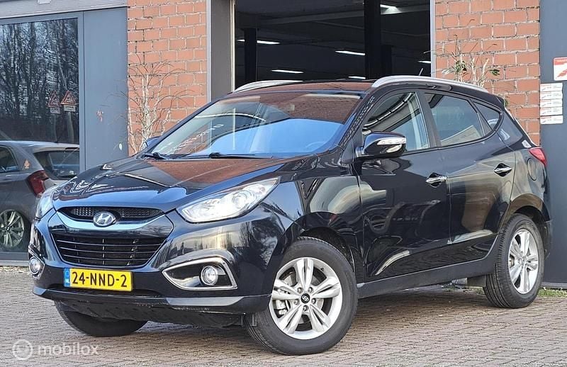 Zwart Occasion 2010 Hyundai ix35 Style SUV | € 9.999 (Eerlijke prijs) - Afbeelding 1/4