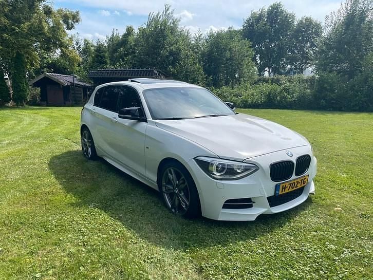 Occasion 2014 BMW M135 Hatchback | € 19.500 (Eerlijke prijs) - Afbeelding 1/4