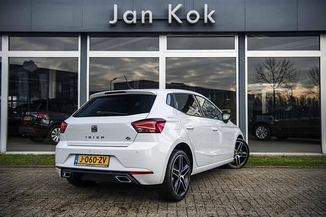 Occasion Seat Ibiza Business 110 PK (80 kW) 2020 Wit Hatchback