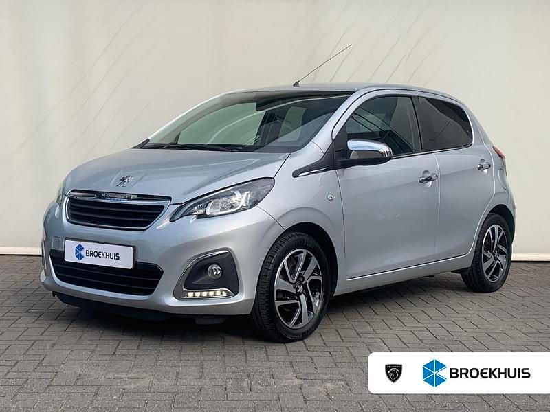 Grijs Gebruikt 2020 Peugeot 108 Allure Hatchback | € 10.990 (Iets duurder) - Afbeelding 1/4