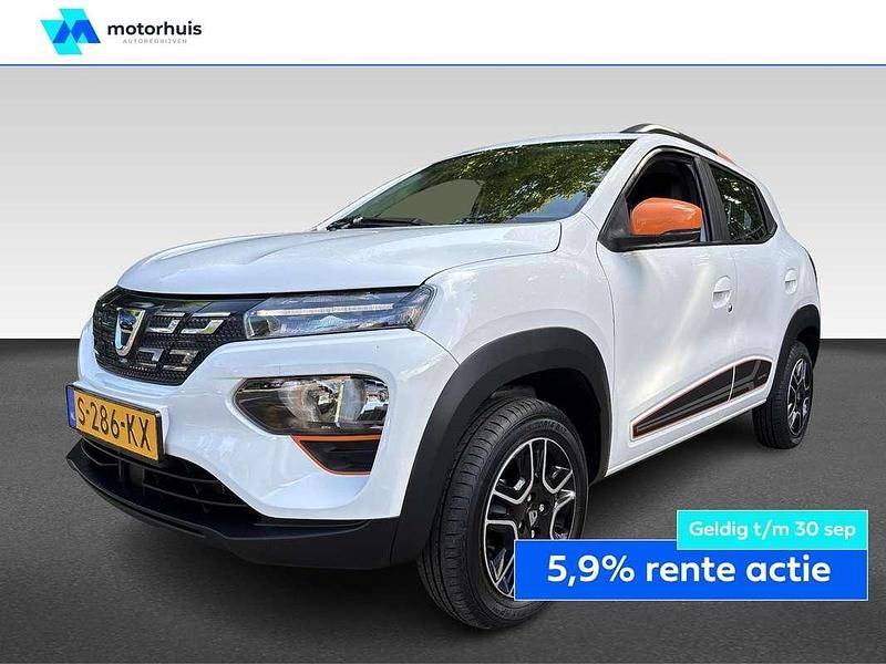 Wit Gebruikt 2023 Dacia Spring Comfort Plus Hatchback | € 11.945 (Eerlijke prijs) - Afbeelding 1/4