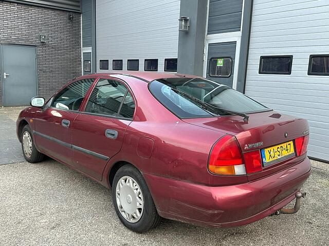 Occasion Mitsubishi Carisma 99 PK (72 kW) 1998 Rood