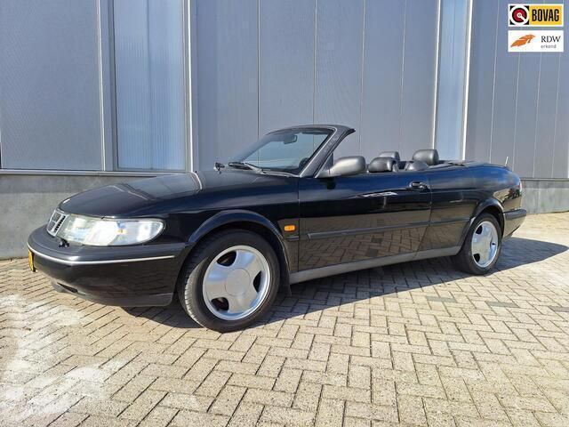 Zwart Gebruikt 1995 Saab 900 Hatchback | € 1.450 - Afbeelding 1/4