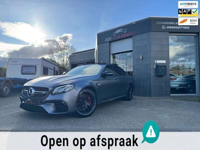 Grijs Gebruikt 2017 Mercedes E63 AMG AMG Sedan | € 74.749 (Eerlijke prijs) - Afbeelding 1/4