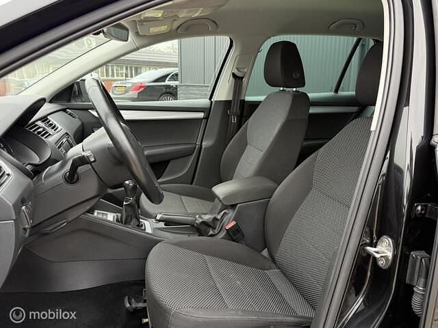 Occasion Skoda Octavia Ambition 110 PK (80 kW) 2017 Zwart Stationwagen
