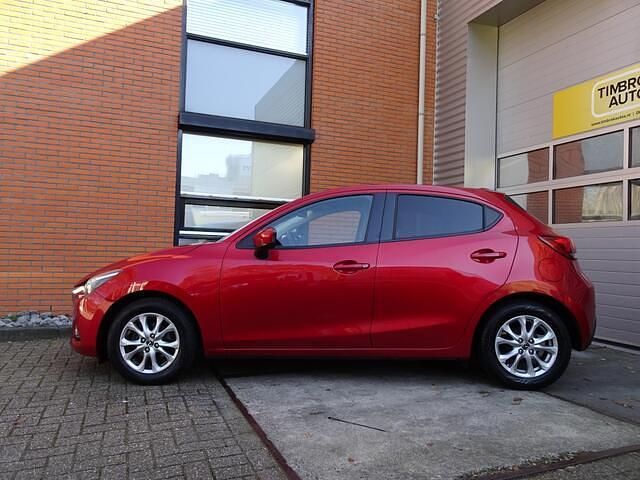 Occasion Mazda 2 90 PK (66 kW) 2015 Rood Hatchback