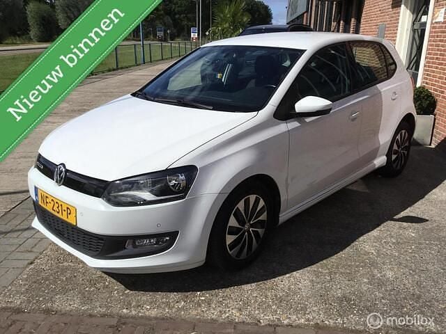 Wit Gebruikt 2017 VW Polo Comfortline Hatchback | € 8.400 (Goede deal) - Afbeelding 1/4