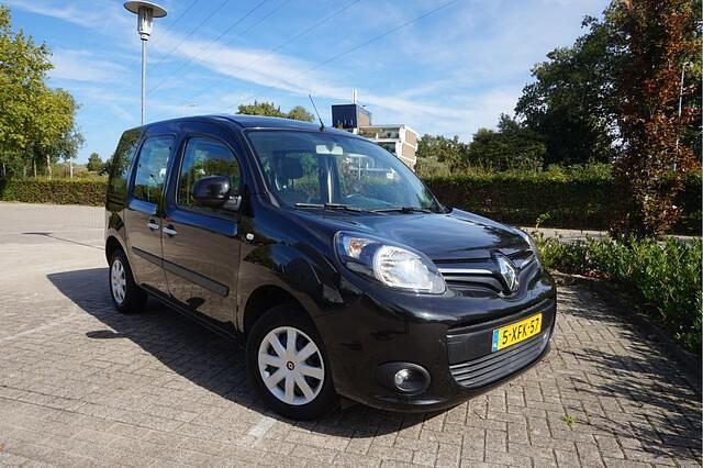 Occasion Renault Kangoo Expression 116 PK (85 kW) 2014 Zwart MPV