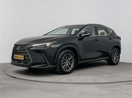 Donker zwart metallic Gebruikt 2023 Lexus NX350h Luxury Line SUV | € 52.945 - Afbeelding 1/3