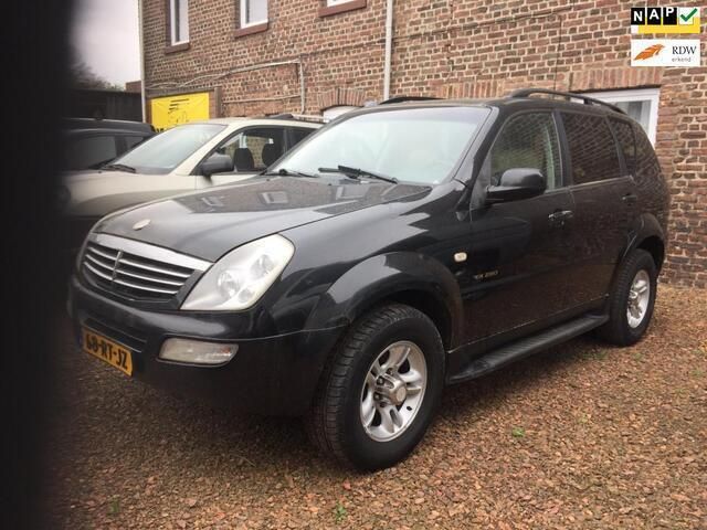 Zwart Gebruikt 2005 Ssangyong Rexton SUV | € 2.950 - Afbeelding 1/4
