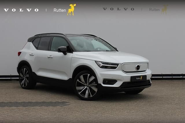 Wit Occasion 2021 Volvo XC40 R-Design SUV | € 32.840 (Eerlijke prijs) - Afbeelding 1/4