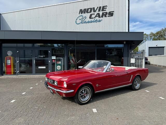 Rood Gebruikt 1965 Ford Mustang Convertible Cabriolet | € 47.500 - Afbeelding 1/4