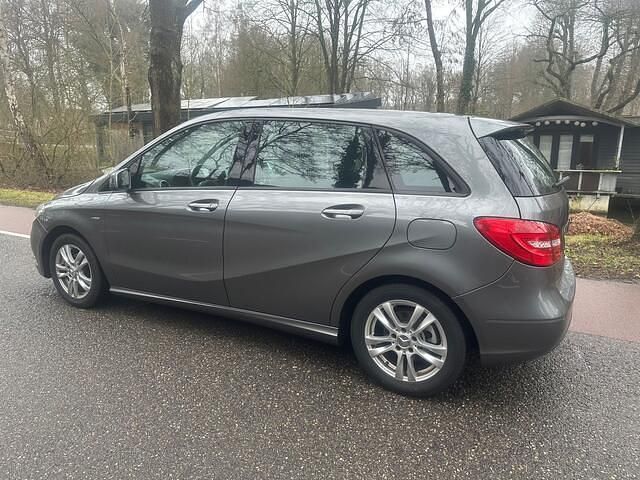 Occasion Mercedes B180 Ambition 122 PK (89 kW) 2012 Grijs MPV
