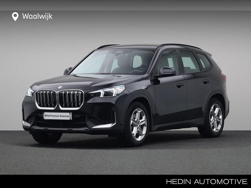 Zwart Gebruikt 2023 BMW iX1 Comfort Edition SUV | € 36.880 (Super prijs) - Afbeelding 1/4