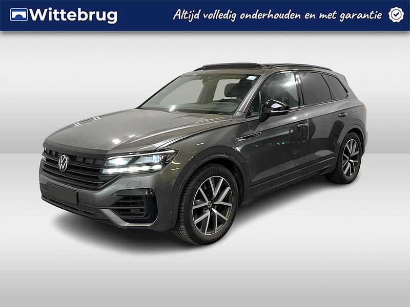 Grijs Gebruikt 2023 VW Touareg R SUV | € 68.950 - Afbeelding 1/2