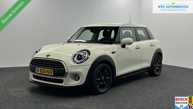 Occasion Mini Cooper Business 136 PK (100 kW) 2021 Grijs Hatchback