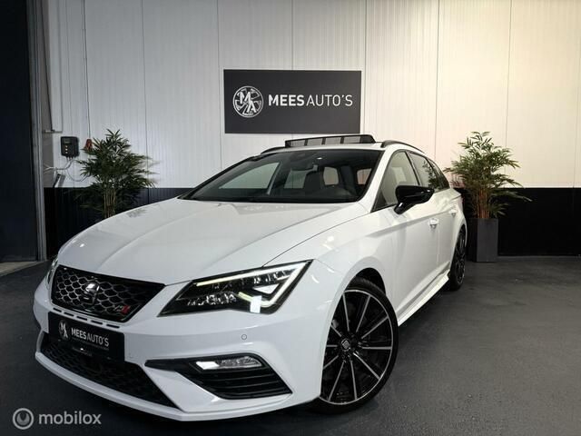 Wit Gebruikt 2018 Cupra Leon Stationwagen | € 23.950 (Eerlijke prijs) - Afbeelding 1/4