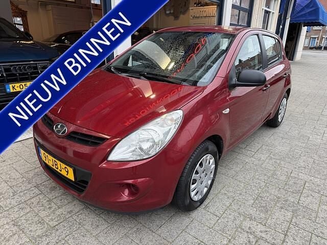 Rood Gebruikt 2009 Hyundai i20 Hatchback | € 2.999 (Goede deal) - Afbeelding 1/4