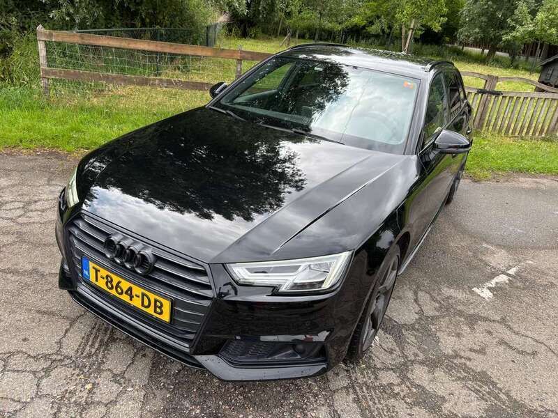 Zwart Gebruikt 2016 Audi A4 Stationwagen | € 19.950 (Eerlijke prijs) - Afbeelding 1/4