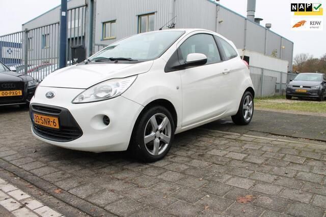 Wit Gebruikt 2011 Ford Ka Cool & Sound Edition Hatchback | € 3.450 (Eerlijke prijs) - Afbeelding 1/4