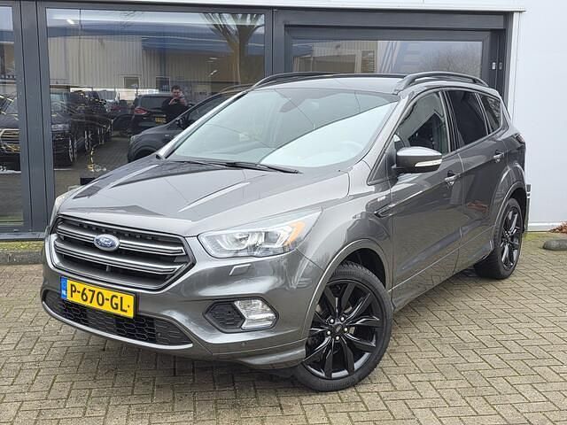 Occasion Ford Kuga ST-Line 150 PK (110 kW) 2017 Grijs (metallic) SUV