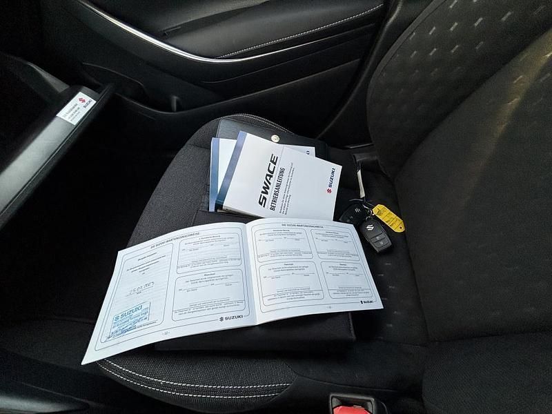 Occasion Suzuki Swace Style 2025 Wit Stationwagen