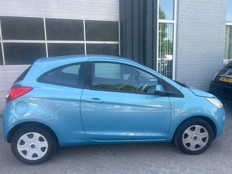 Blauw, metallic lak Gebruikt 2010 Ford Ka Cool & Sound Edition Hatchback | € 3.275 (Eerlijke prijs) - Afbeelding 1/4