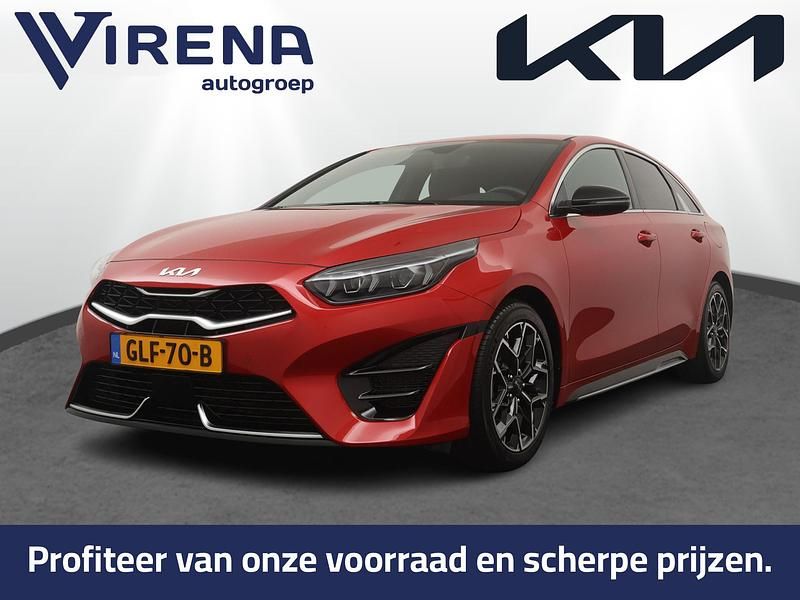 Rood Occasion 2024 Kia ProCeed GT-Line Hatchback | € 31.950 (Eerlijke prijs) - Afbeelding 1/3